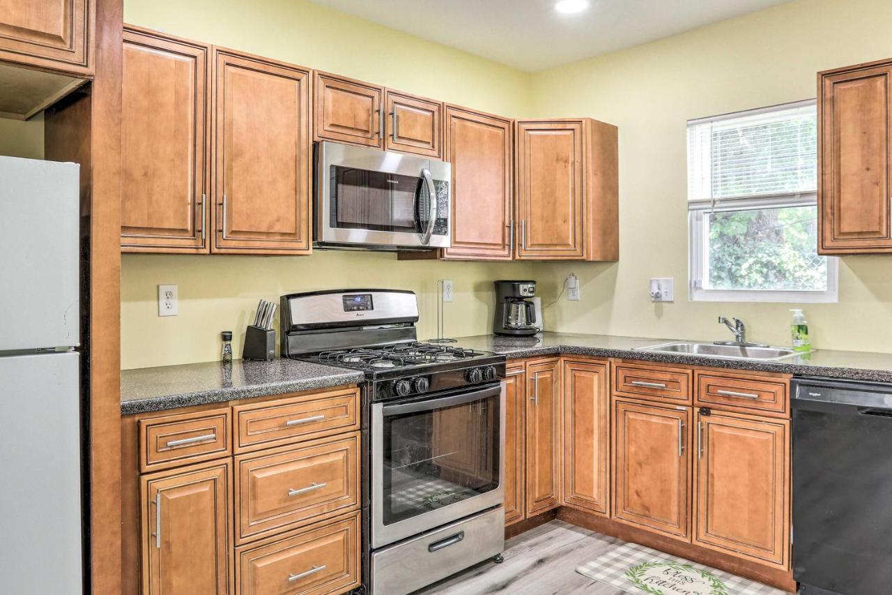 Philly Townhome With Gas Grill About 5 Mi To Dtwn! Philadelphia