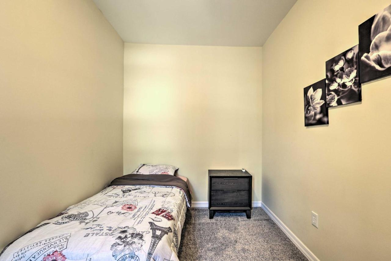 Holiday home Philly Townhome With Gas Grill About 5 Mi To Dtwn! *